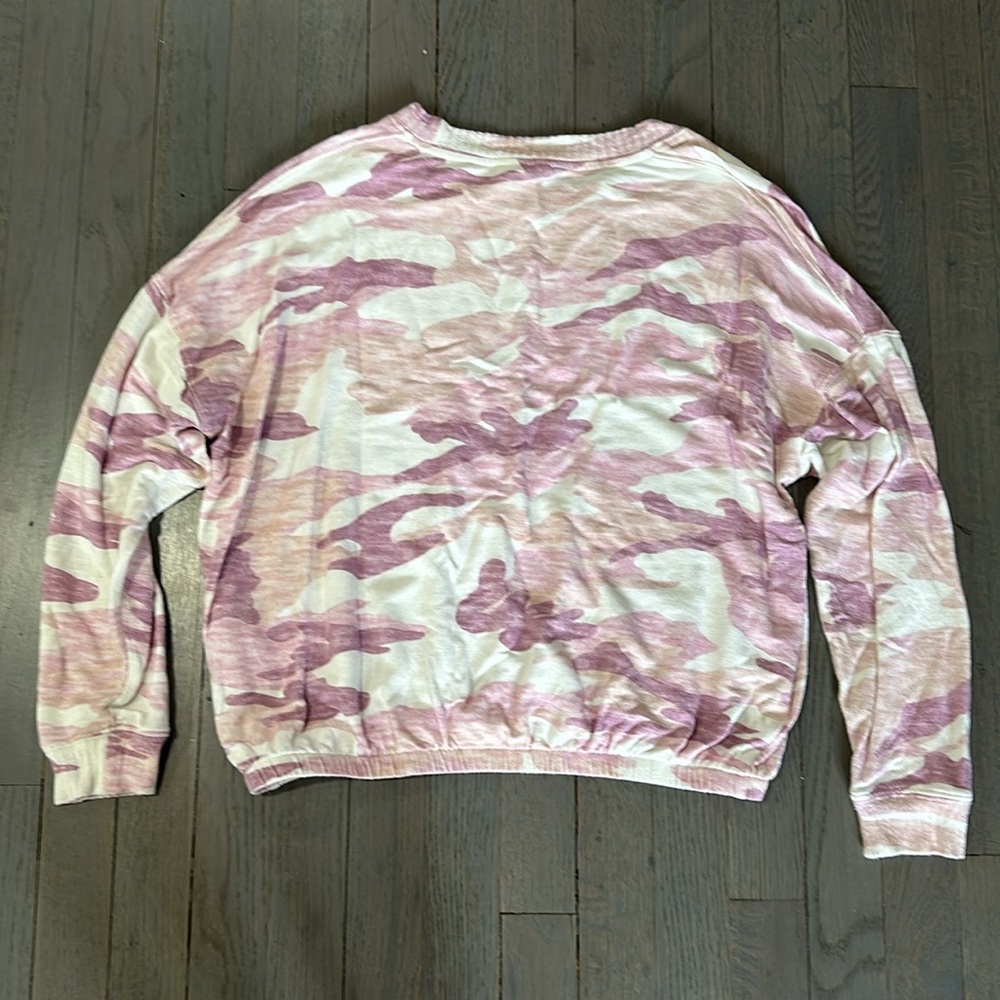 Splendid XS Pink Camo Print Long Sleeve Pullover Sweater - Picture 6 of 8